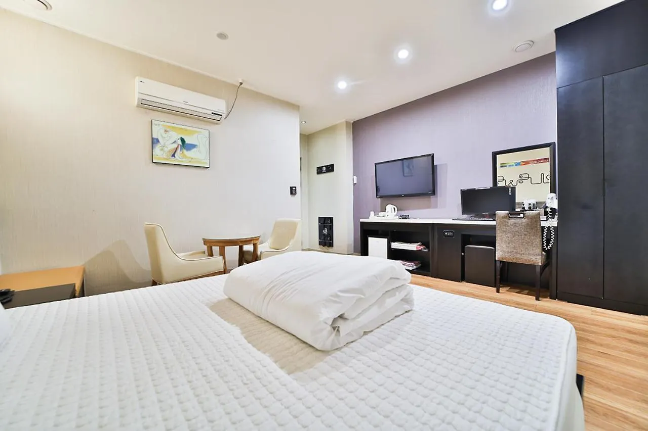 B&B Hotel Busan 2*,  South Korea