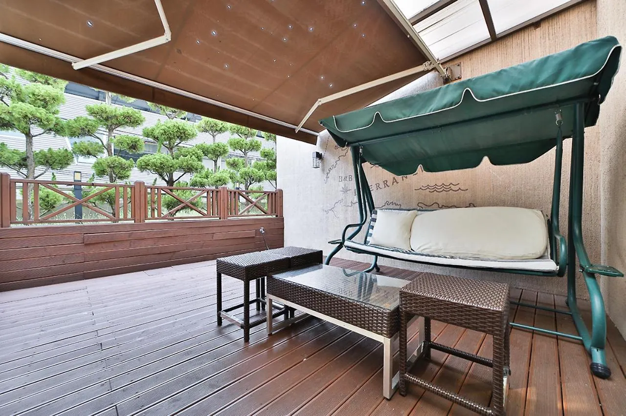 B&B Hotel Busan 2*,